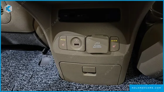 KIA CARNIVAL 9-SEATER HI-LIMOUSINE