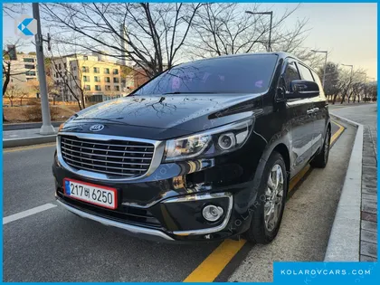 KIA CARNIVAL 9-SEATER NOBLESSE
