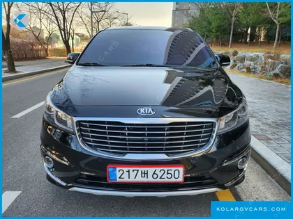 KIA CARNIVAL 9-SEATER NOBLESSE