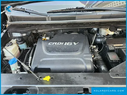 KIA CARNIVAL 9-SEATER NOBLESSE