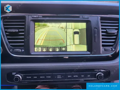 KIA CARNIVAL 9-SEATER NOBLESSE