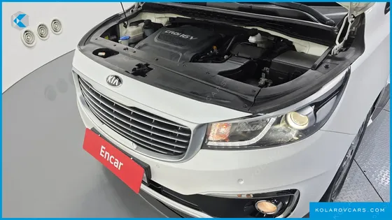 KIA CARNIVAL 9-SEATER PRESTIGE