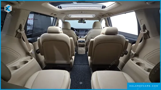 KIA CARNIVAL 9-SEATER PRESTIGE