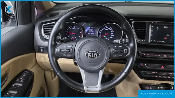 KIA CARNIVAL 9-SEATER PRESTIGE
