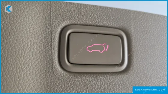 KIA CARNIVAL 9-SEATER PRESTIGE