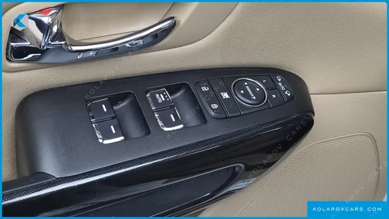 KIA CARNIVAL 9-SEATER PRESTIGE