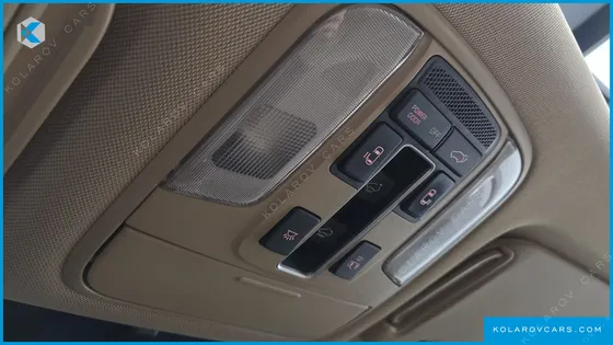 KIA CARNIVAL 9-SEATER PRESTIGE