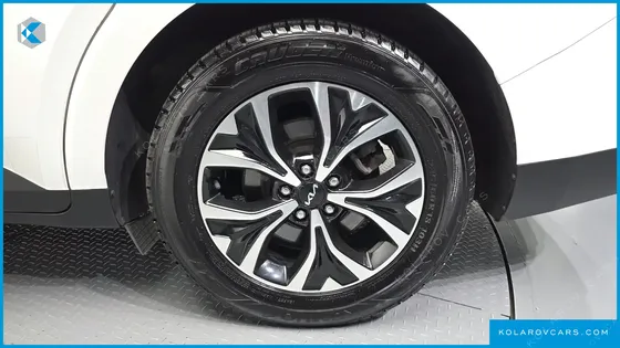 KIA CARNIVAL DIESEL 9-SEATER PRESTIGE