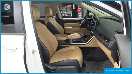 KIA CARNIVAL DIESEL 9-SEATER PRESTIGE