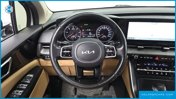KIA CARNIVAL DIESEL 9-SEATER PRESTIGE