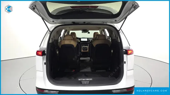 KIA CARNIVAL DIESEL 9-SEATER PRESTIGE