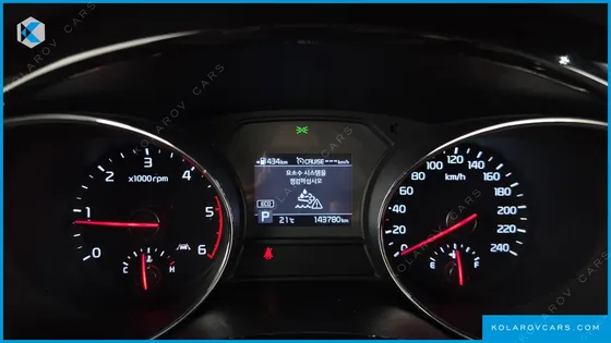 KIA CARNIVAL 9-SEATER PRSTIGE