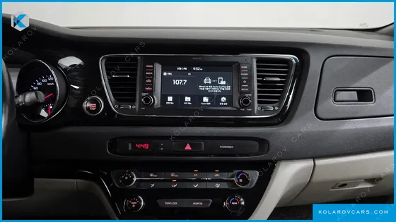 KIA CARNIVAL 9-SEATER PRSTIGE
