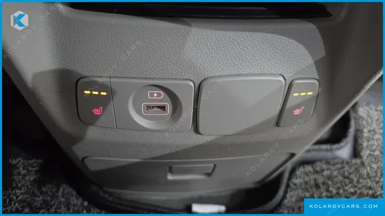 KIA CARNIVAL 9-SEATER PRSTIGE