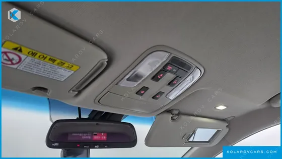 KIA CARNIVAL 9-SEATER PRSTIGE