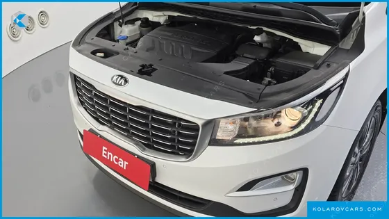KIA CARNIVAL 11-SEATER PRESTIGE