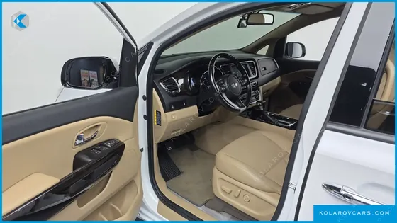 KIA CARNIVAL 11-SEATER PRESTIGE