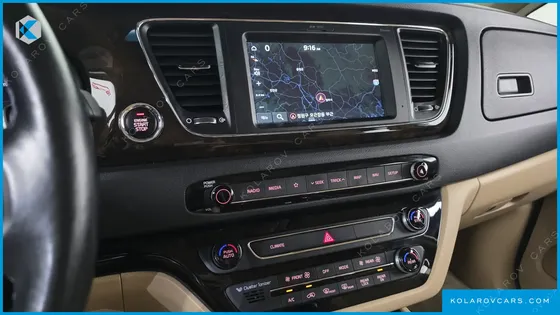 KIA CARNIVAL 11-SEATER PRESTIGE