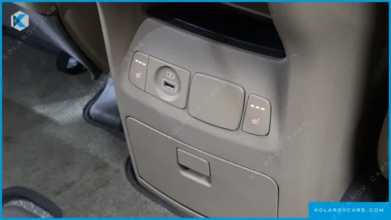 KIA CARNIVAL 11-SEATER PRESTIGE