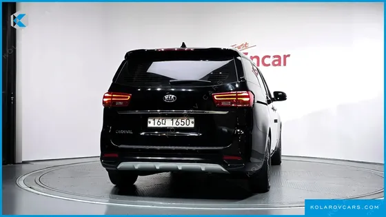 KIA CARNIVAL 9-SEATER LUXURY