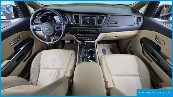 KIA CARNIVAL 9-SEATER LUXURY