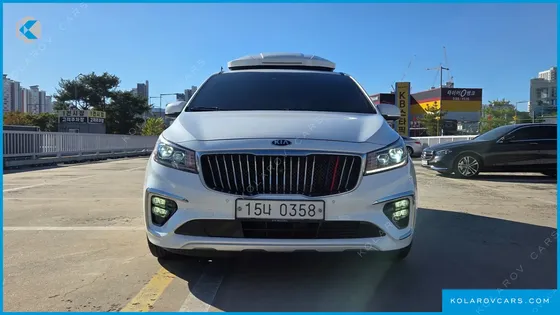 KIA CARNIVAL 9-SEATER NOBLESSE