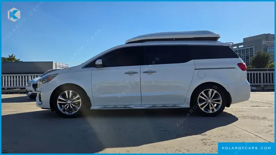KIA CARNIVAL 9-SEATER NOBLESSE