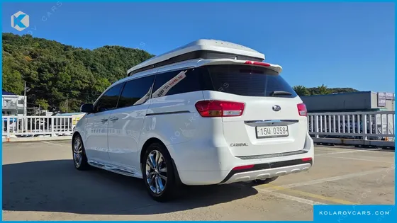 KIA CARNIVAL 9-SEATER NOBLESSE