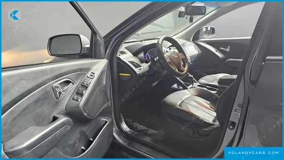HYUNDAI TUCSON DIESEL 2WD LX20