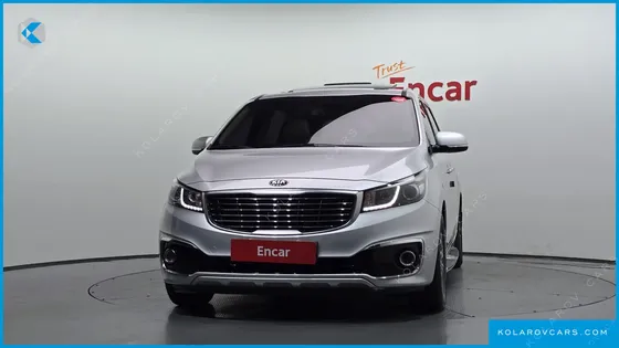 KIA CARNIVAL 9-SEATER LUXURY
