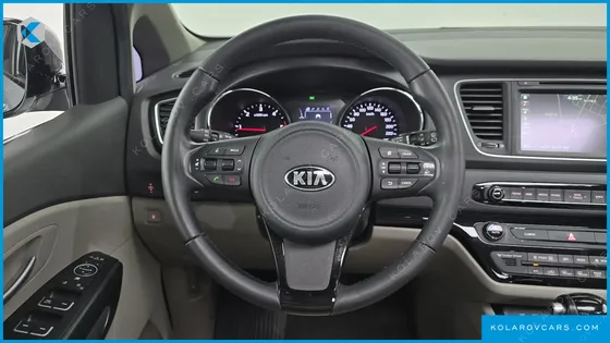 KIA CARNIVAL 9-SEATER LUXURY