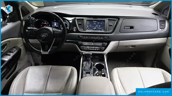 KIA CARNIVAL 9-SEATER NOBLESSE