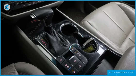 KIA CARNIVAL 9-SEATER NOBLESSE