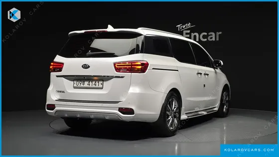 KIA CARNIVAL 9-SEATER NOBLESSE