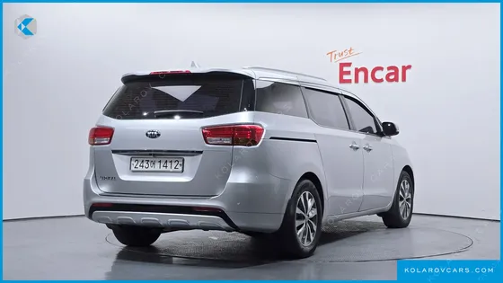 KIA CARNIVAL 9-SEATER LUXURY