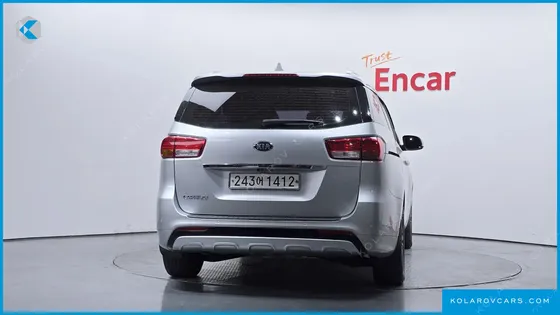 KIA CARNIVAL 9-SEATER LUXURY