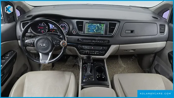 KIA CARNIVAL 9-SEATER LUXURY