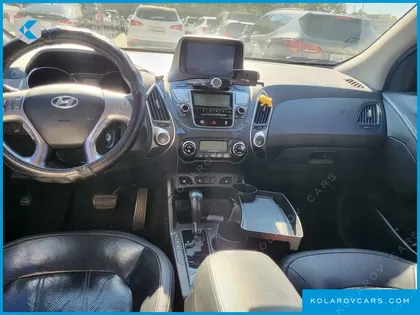 HYUNDAI TUCSON DIESEL 2WD LX20