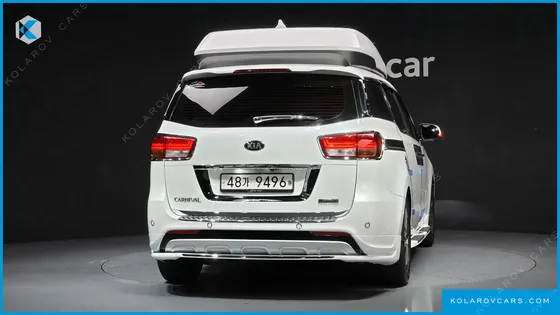 KIA CARNIVAL 9-SEATER HI-LIMOUSINE
