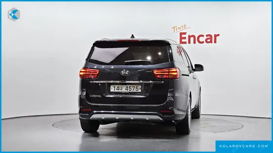KIA CARNIVAL 9-SEATER PRSTIGE