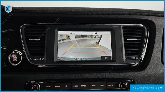 KIA CARNIVAL 9-SEATER PRSTIGE