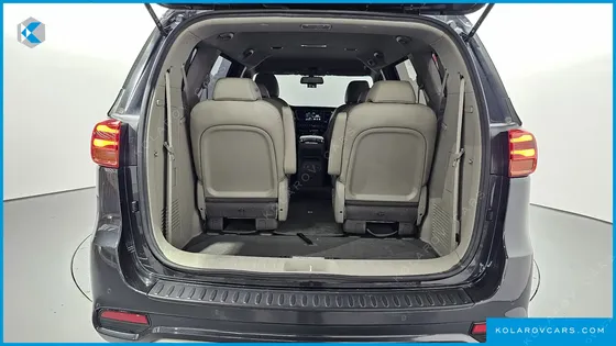 KIA CARNIVAL 9-SEATER PRSTIGE