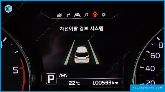 KIA CARNIVAL 7-SEATER HI-LIMOUSINE