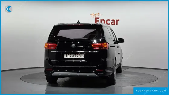 KIA CARNIVAL 9-SEATER PRSTIGE