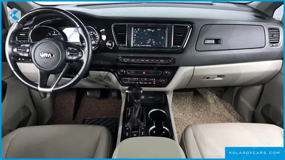 KIA CARNIVAL 9-SEATER PRSTIGE