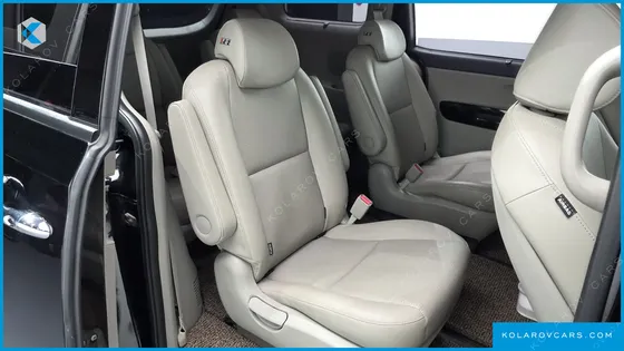 KIA CARNIVAL 9-SEATER PRSTIGE