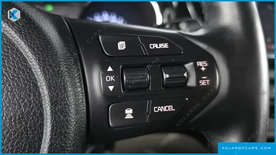 KIA CARNIVAL 9-SEATER PRSTIGE