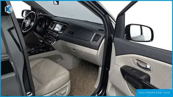 KIA CARNIVAL 9-SEATER PRSTIGE
