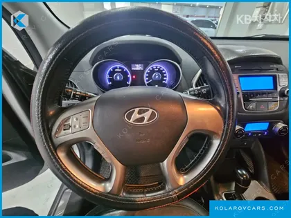 HYUNDAI TUCSON DIESEL 2WD LMX20