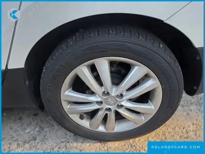 HYUNDAI TUCSON DIESEL 4WD LX20
